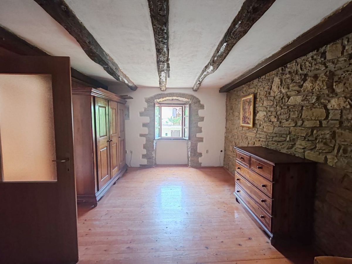 ISTRIA, MONTONA - Bellissima casa autentica con taverna