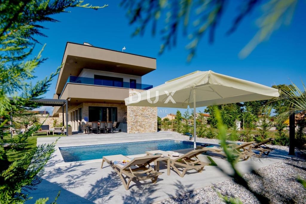 ISTRIA, POLA (dintorni) - Bellissima villa nuova e arredata nelle immediate vicinanze della città!