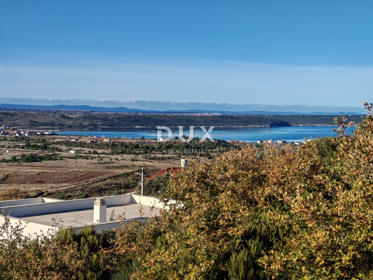 ZADAR, PODVRŠJE - Terreno 500 m2 con vista mare in un ambiente tranquillo!