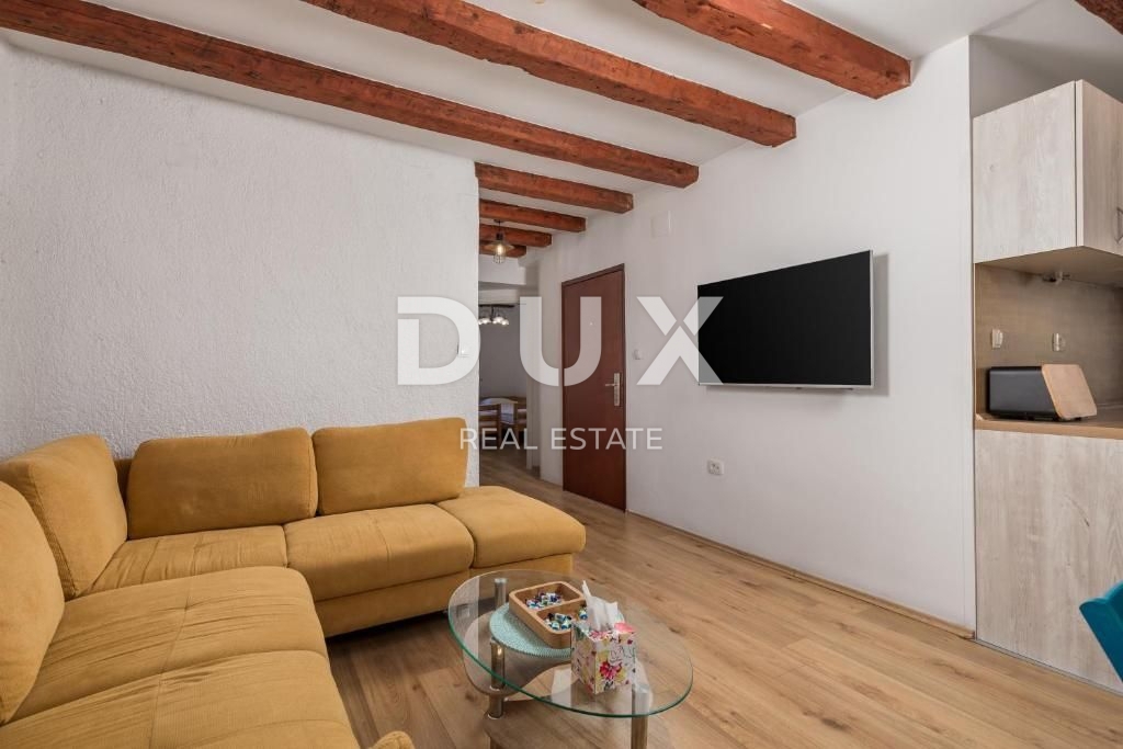 RIJEKA, CENTRO - 2BR + SOGGIORNO 100 m dal Korzo