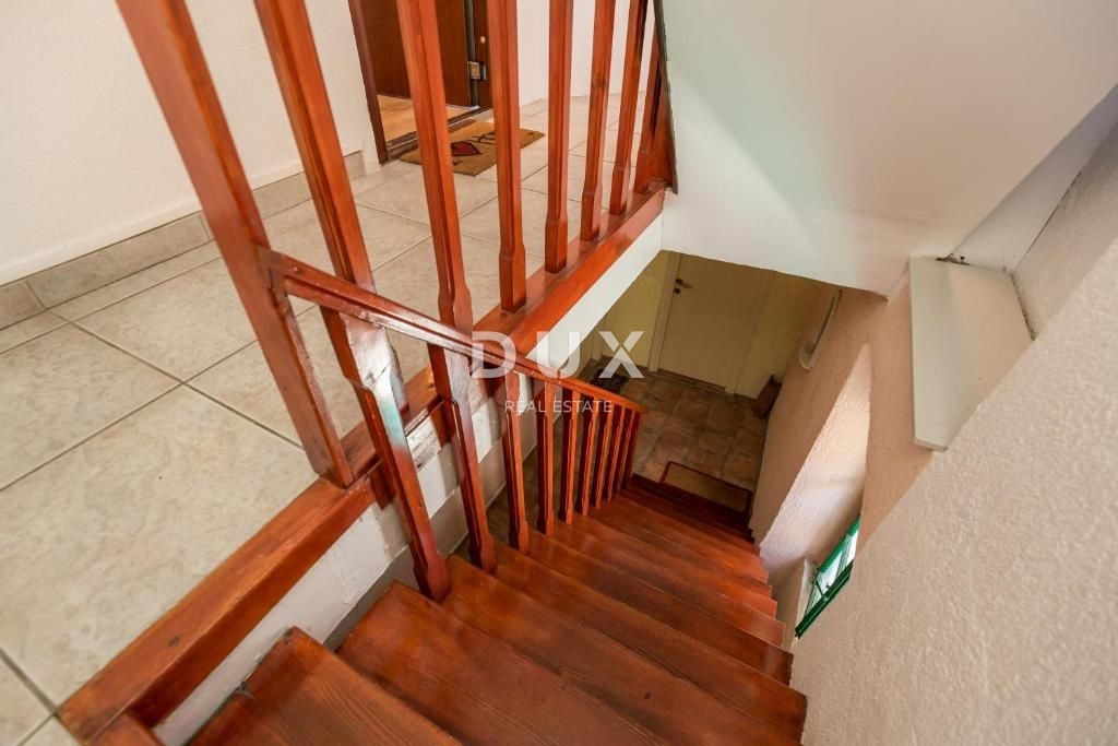 RIJEKA, CENTRO - 2BR + SOGGIORNO 100 m dal Korzo