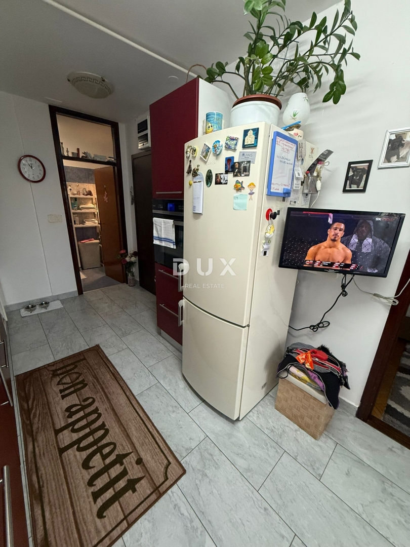 RIJEKA, KRNJEVO - piccolo appartamento in posizione ricercata, vista mare