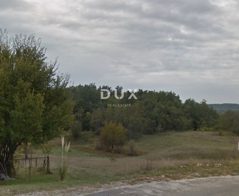 ISTRIA, PEDANA - terreno edificabile in un villaggio tranquillo e attraente