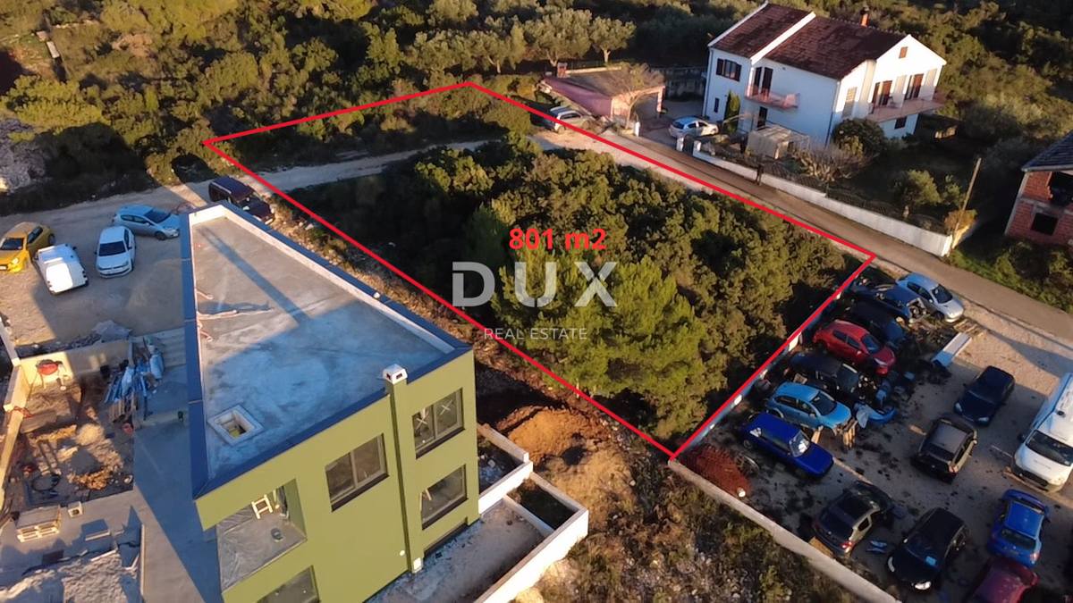 ZADAR, PLOČE - Terreno edificabile con vista mare per la costruzione di un edificio!