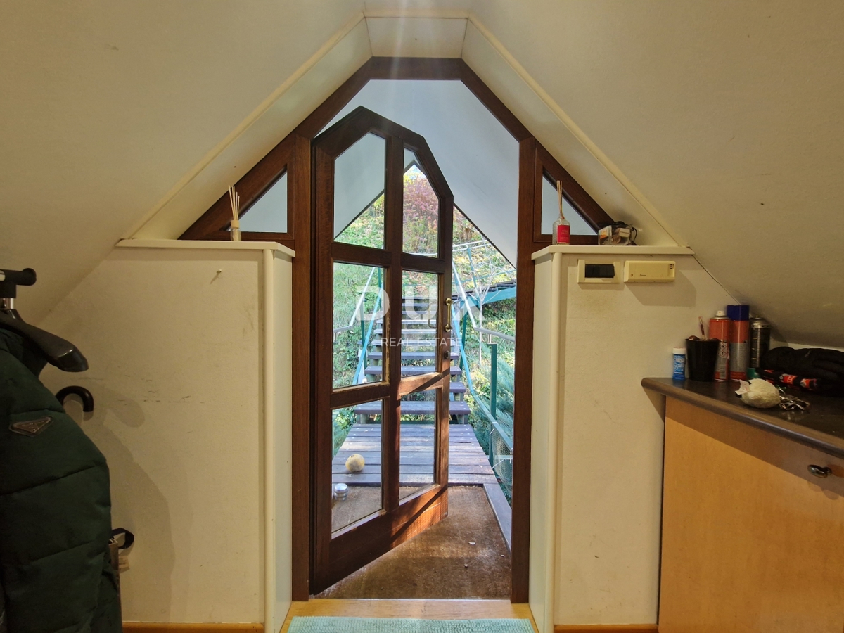 ZAGABRIA, CITTÀ ALTA - Una casa unica immersa nella natura