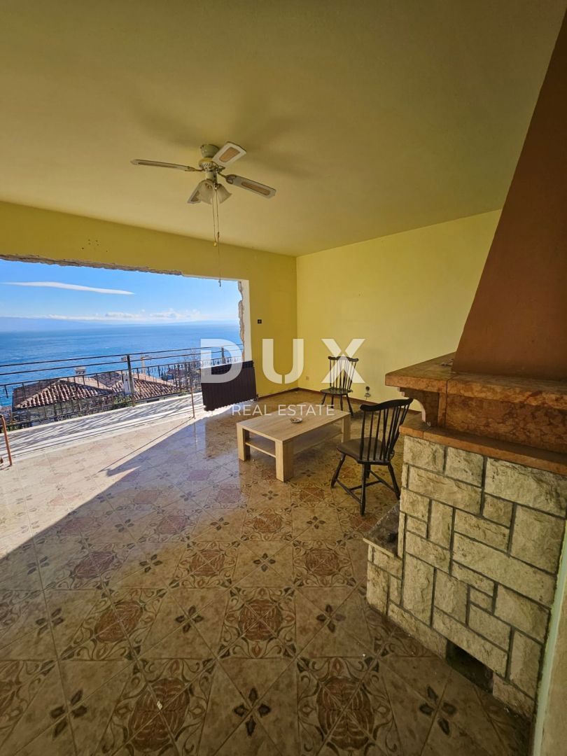 OPATIJA, CENTRO - casa indipendente 250m2 con vista panoramica sul mare + dintorni 740m2