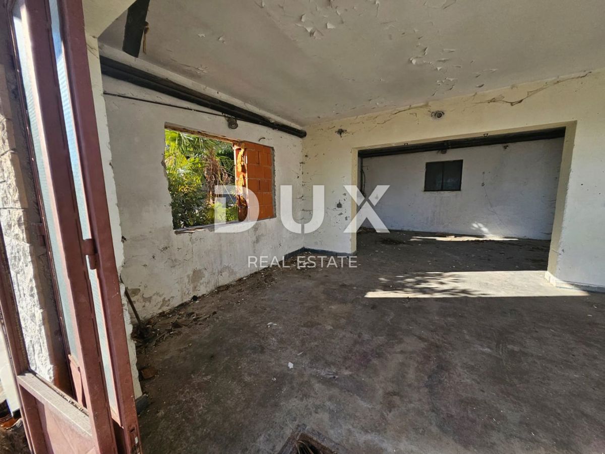 OPATIJA, CENTRO - casa indipendente 250m2 con vista panoramica sul mare + dintorni 740m2