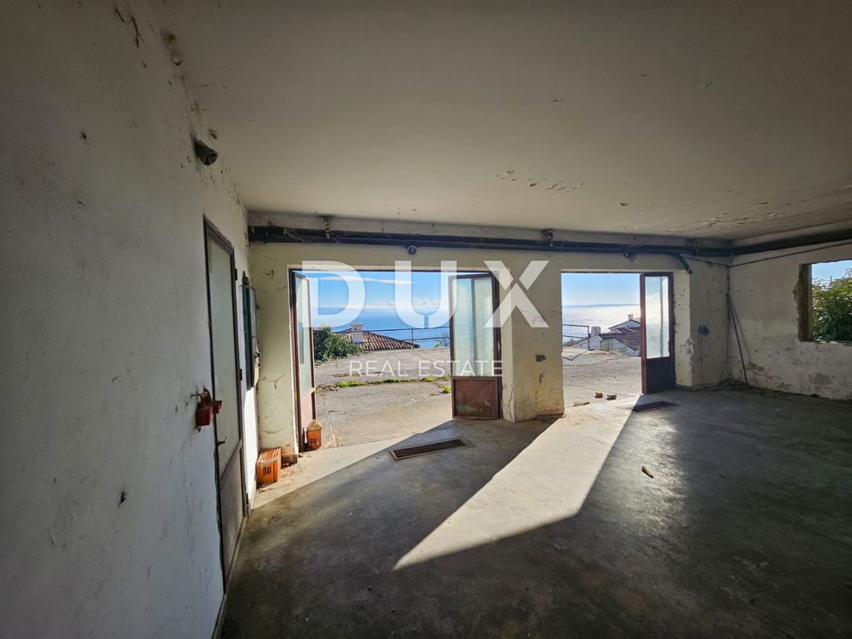 OPATIJA, CENTRO - casa indipendente 250m2 con vista panoramica sul mare + dintorni 740m2