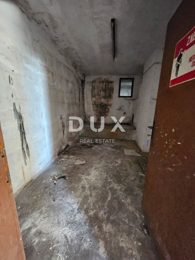 OPATIJA, CENTRO - casa indipendente 250m2 con vista panoramica sul mare + dintorni 740m2