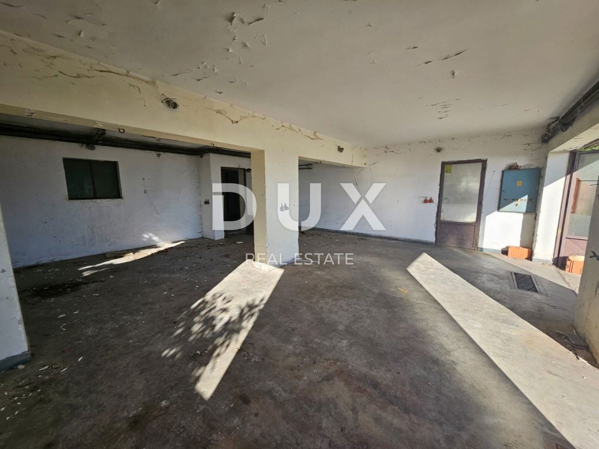 OPATIJA, CENTRO - casa indipendente 250m2 con vista panoramica sul mare + dintorni 740m2