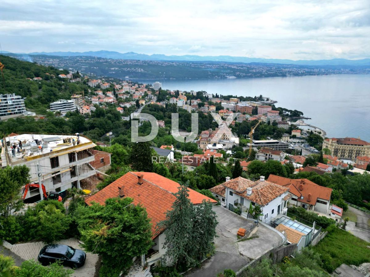 OPATIJA, CENTRO - casa indipendente 250m2 con vista panoramica sul mare + dintorni 740m2