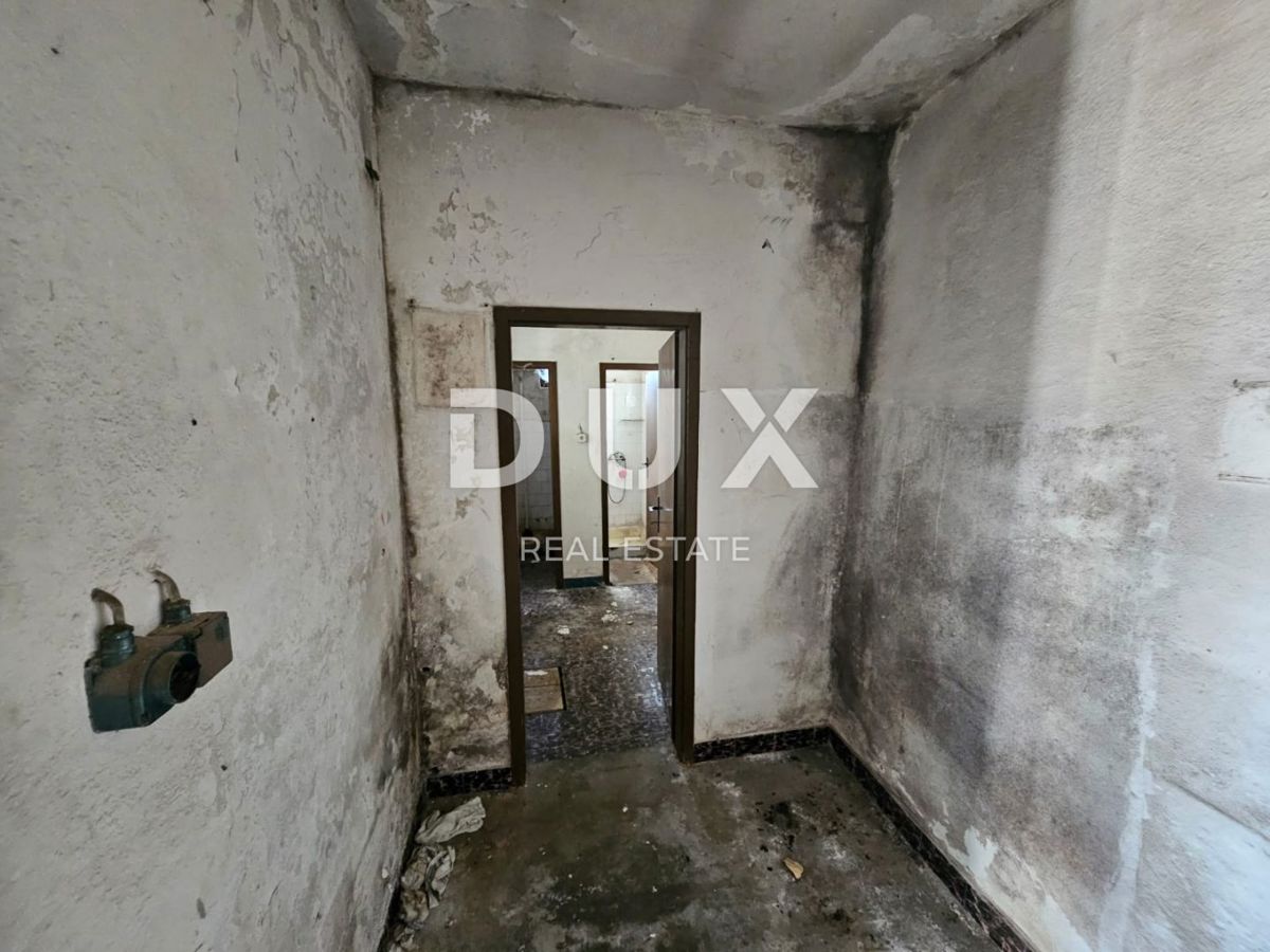 OPATIJA, CENTRO - casa indipendente 250m2 con vista panoramica sul mare + dintorni 740m2