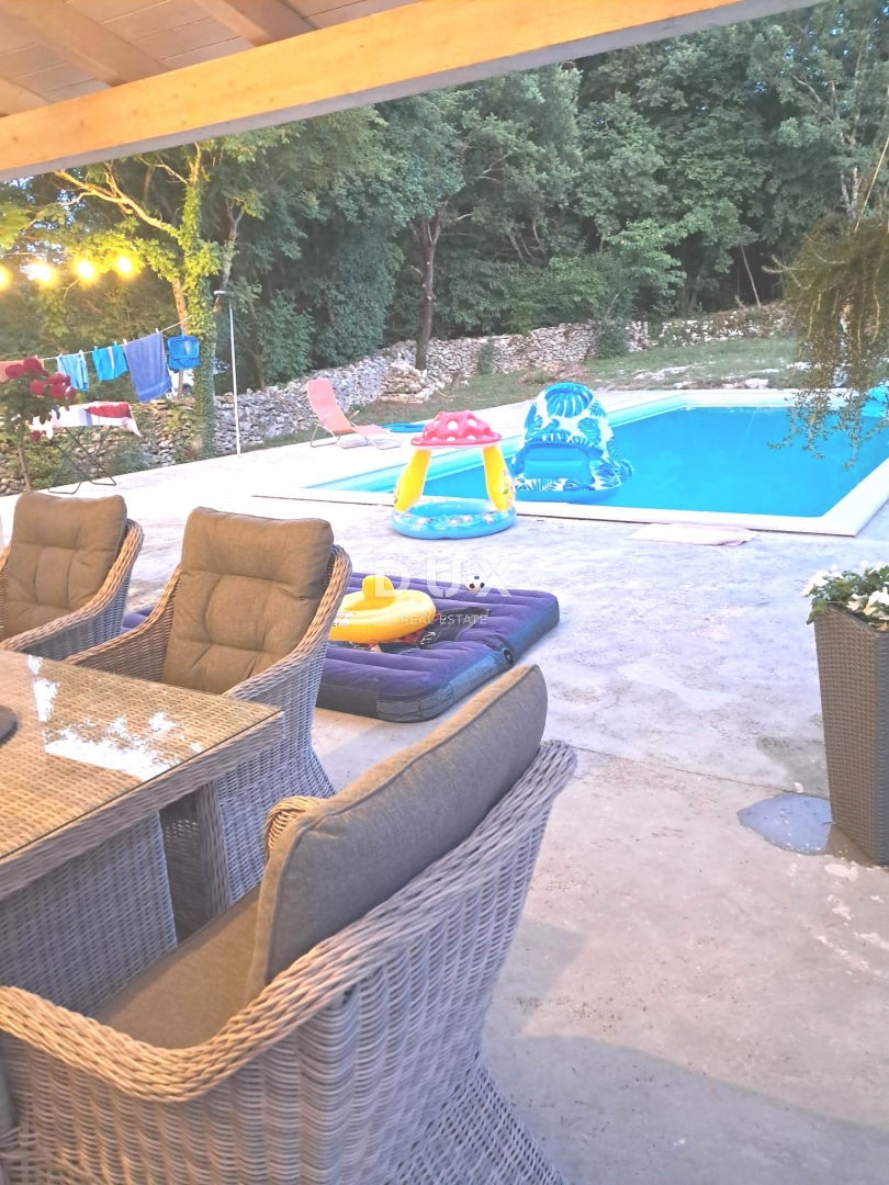 ISTRIA, SVETI PETAR U ŠUMI - Bellissima villa con ampio giardino!