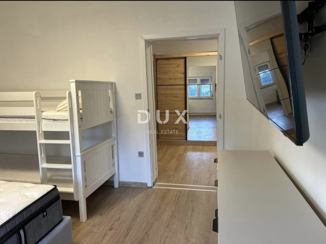 ISOLA DI KRK, ŠILO - Casa indipendente ristrutturata con giardino vicino alla spiaggia sabbiosa con possibilità di costruire un piano aggiuntivo!