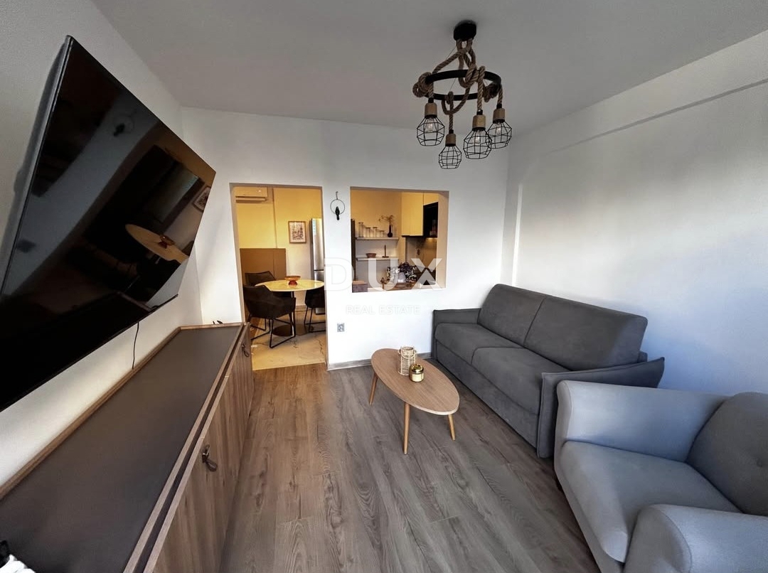 ISOLA DI KRK, ŠILO - Casa indipendente ristrutturata con giardino vicino alla spiaggia sabbiosa con possibilità di costruire un piano aggiuntivo!