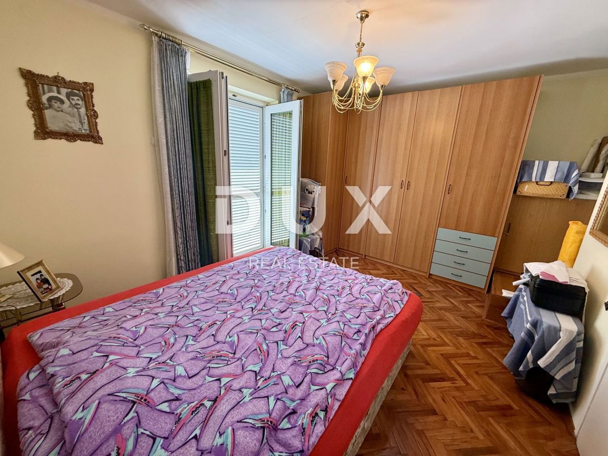 CRIKVENICA - Casa in centro a 80 metri dal mare! Opportunità!