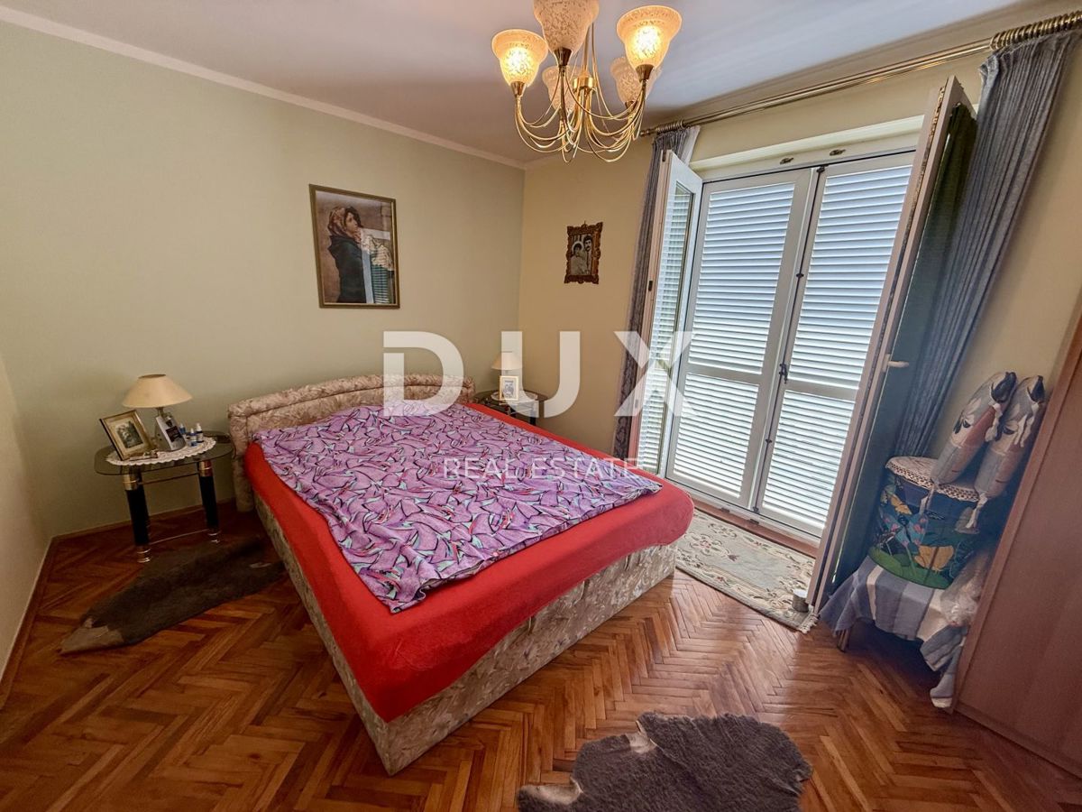 CRIKVENICA - Casa in centro a 80 metri dal mare! Opportunità!