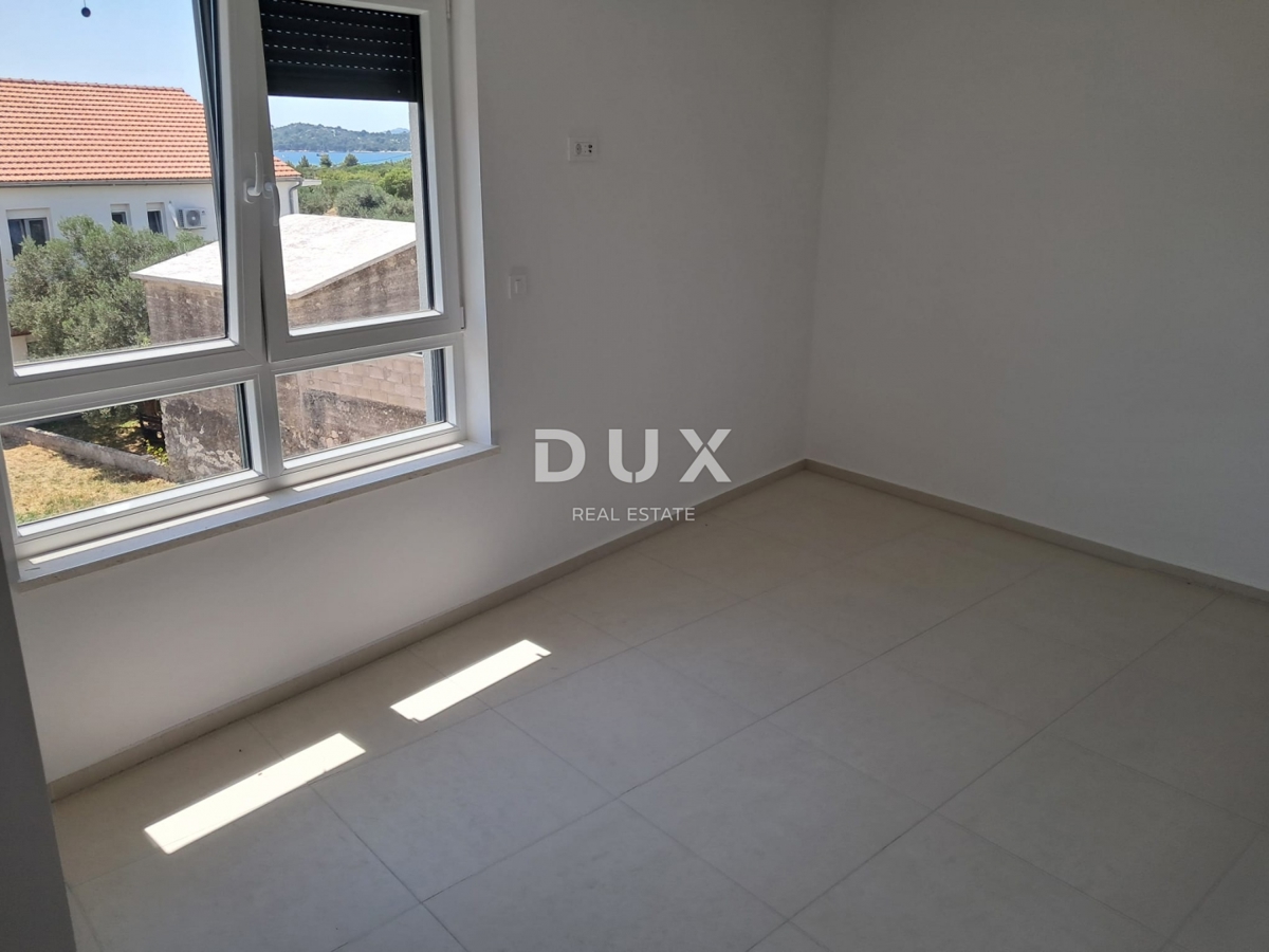 ŠIBENIK, VODICE – Appartamento al secondo piano con terrazza e 2 posti auto