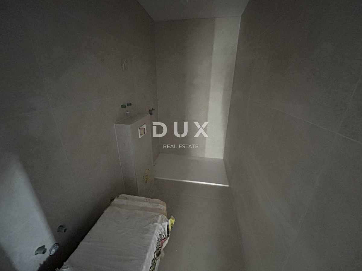 ROGOZNICA, STIVAŠNICA – Appartamento al piano terra con piscina e vista mare