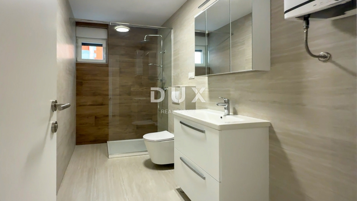 CRIKVENICA, DRAMALJ - Appartamento duplex con piscina a 300 metri dal mare!