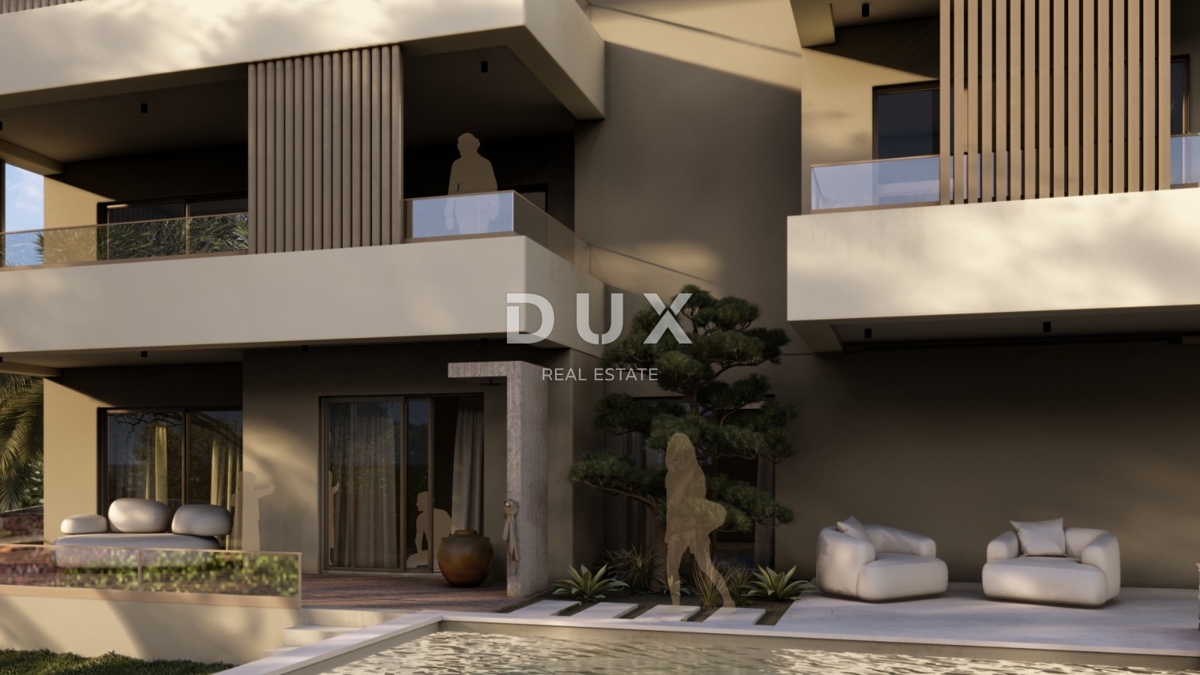 SEBENICO, TRIBUNJ – Esclusivo attico su due piani con vista mare