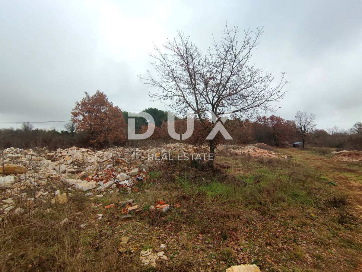 ISTRIA, VODNJAN - Terreno edificabile in posizione tranquilla con collegamenti