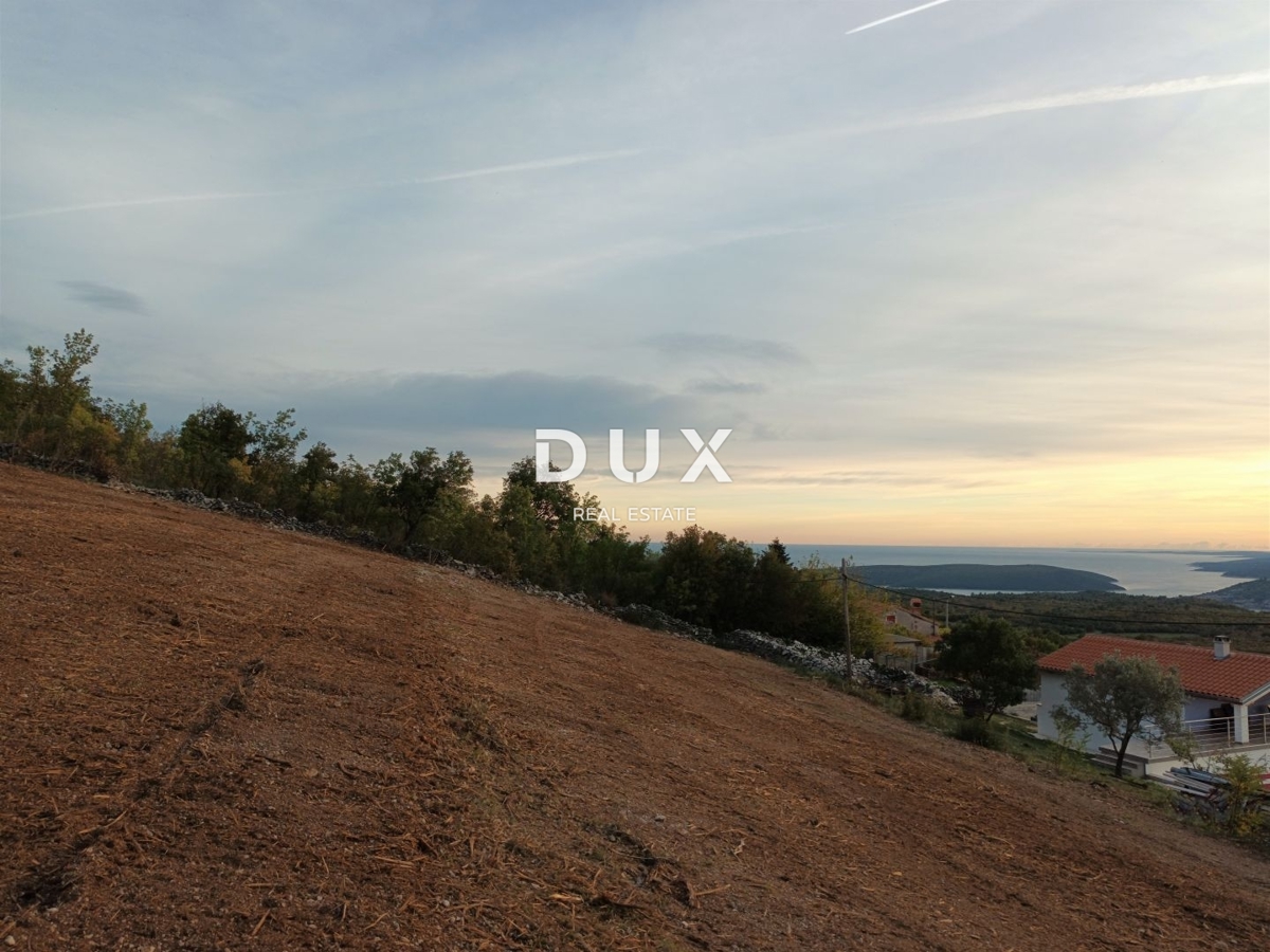 ISTRIA, RABAC - Terreno con permesso di costruire e vista mare