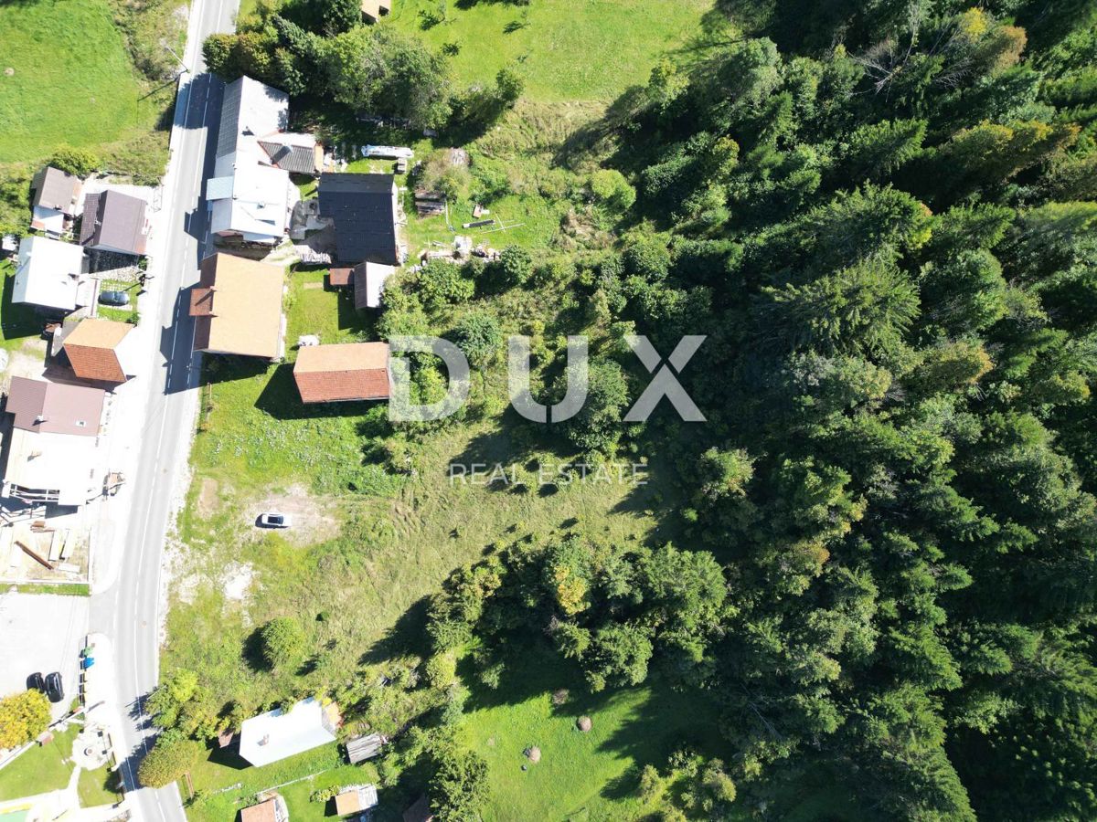 GORSKI KOTAR, SUNGER - terreno 9000m2 + vecchia casa + 2 annessi CON PERMESSO DI COSTRUZIONE!!
