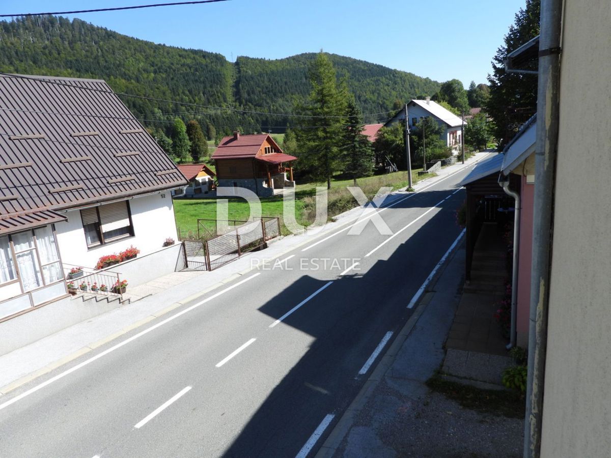 GORSKI KOTAR, SUNGER - terreno 9000m2 + vecchia casa + 2 annessi CON PERMESSO DI COSTRUZIONE!!