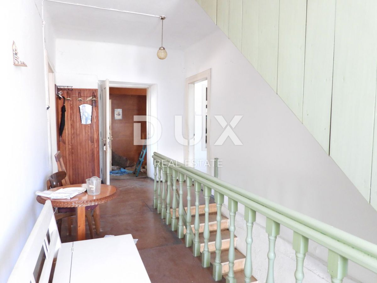 GORSKI KOTAR, SUNGER - terreno 9000m2 + vecchia casa + 2 annessi CON PERMESSO DI COSTRUZIONE!!