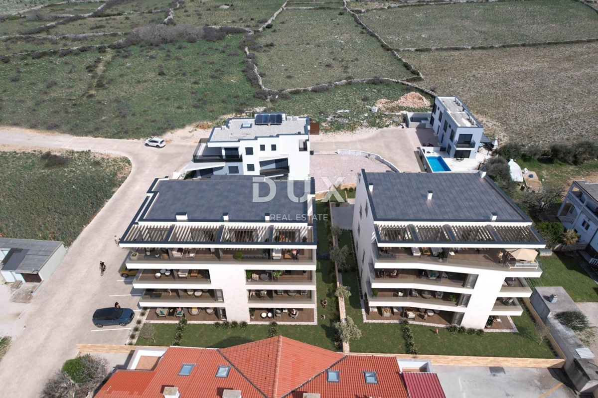 PAG, POVLJANA - OCCASIONE! Nuovo edificio a 200 metri dalla spiaggia! S2