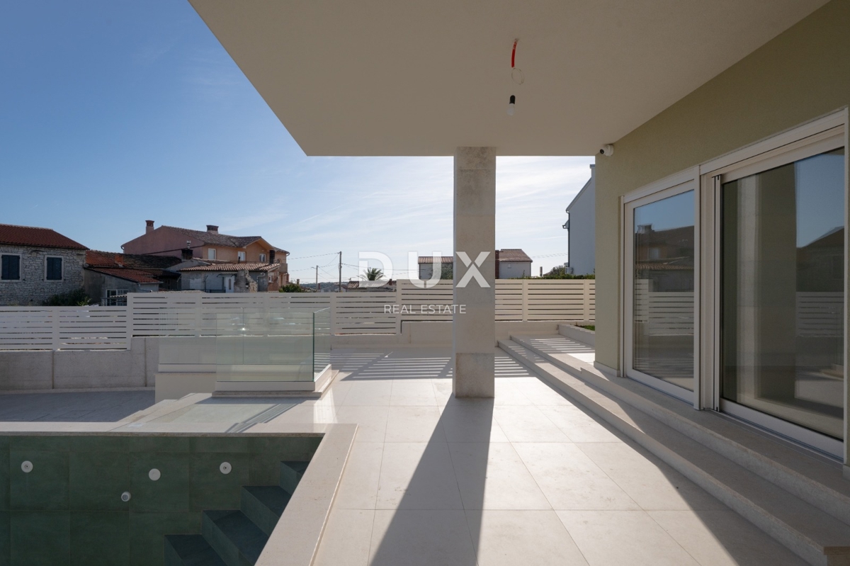 ISTRIA, LIŽNJAN - Nuova villa con una splendida vista sul mare!