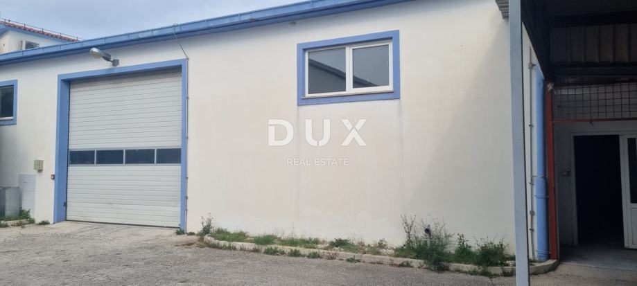 ZADAR, NOVI BOKANJAC - Magazzino e locali commerciali in vendita!