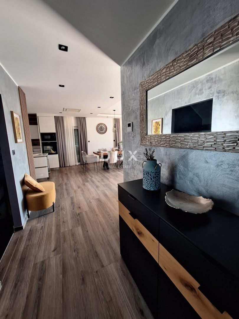 NOVI VINODOLSKI - Villa di lusso con piscina, vista mare, a soli 300 m dal mare