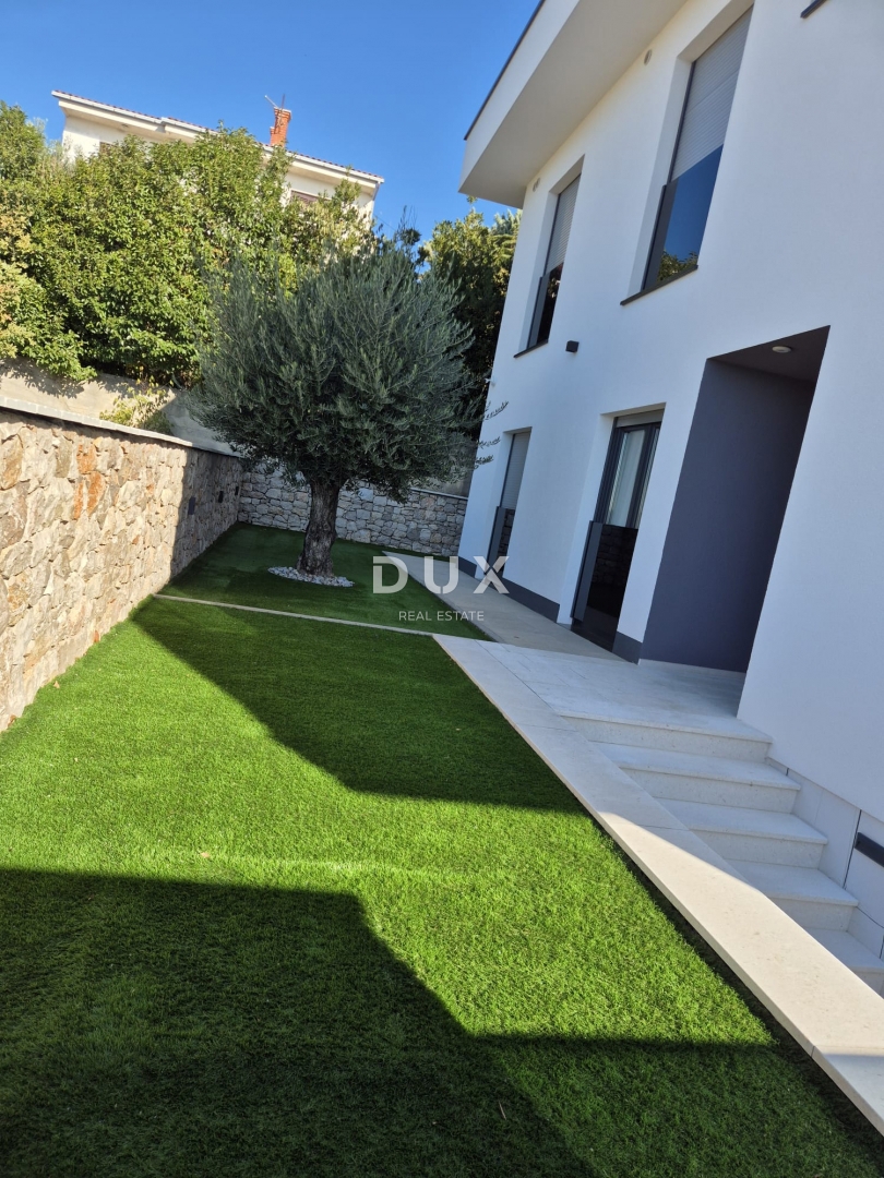 NOVI VINODOLSKI - Villa di lusso con piscina, vista mare, a soli 300 m dal mare