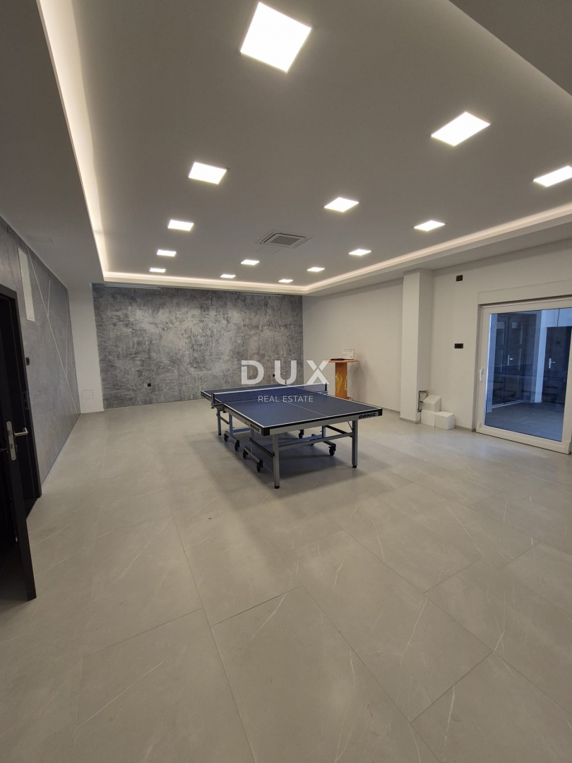 NOVI VINODOLSKI - Villa di lusso con piscina, vista mare, a soli 300 m dal mare