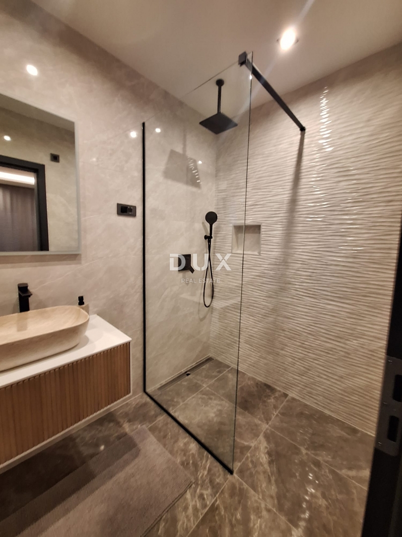 NOVI VINODOLSKI - Villa di lusso con piscina, vista mare, a soli 300 m dal mare