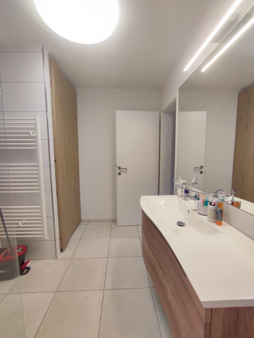 ISTRIA, POLA - Casa familiare in posizione tranquilla