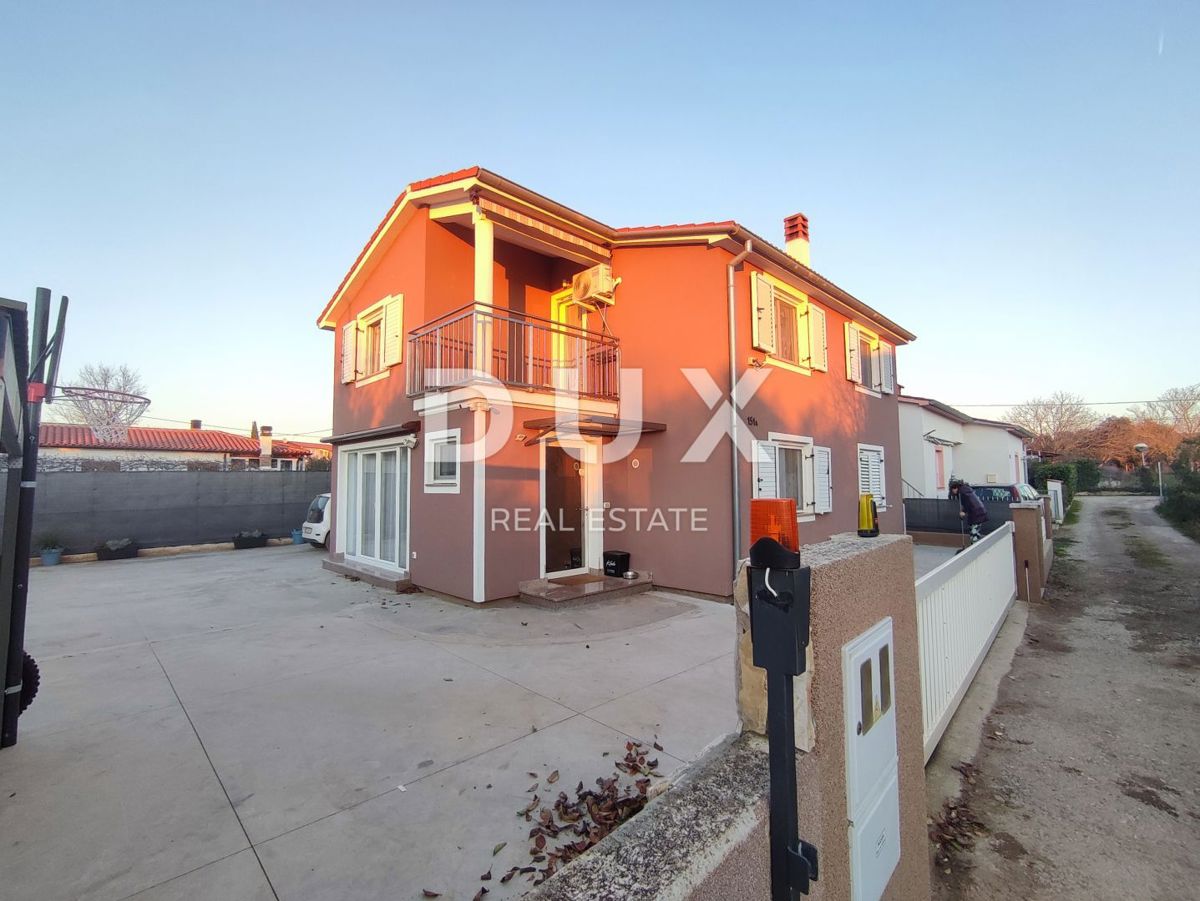 ISTRIA, POLA - Casa familiare in posizione tranquilla