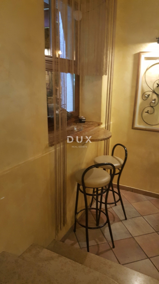 Locale commerciale Rovinj, 152m2