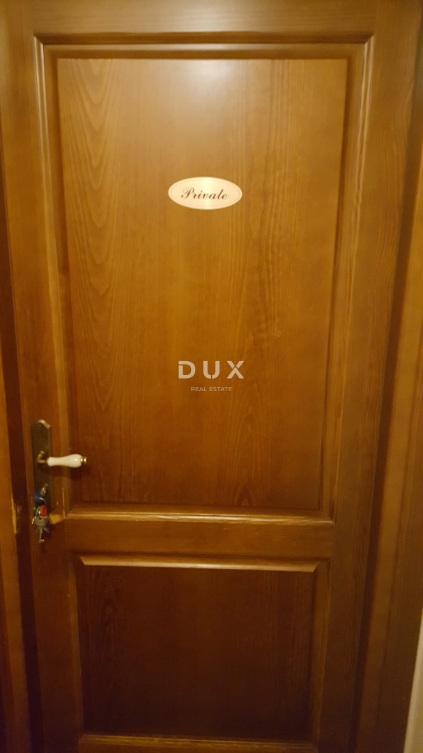 Locale commerciale Rovinj, 152m2