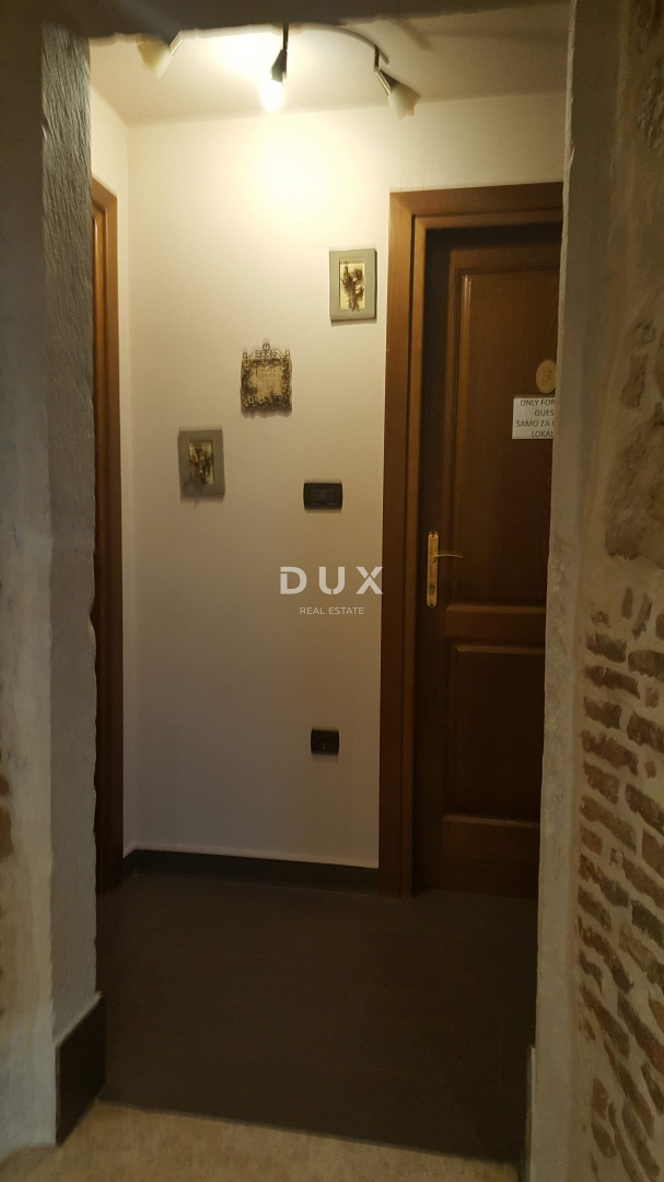 Locale commerciale Rovinj, 152m2