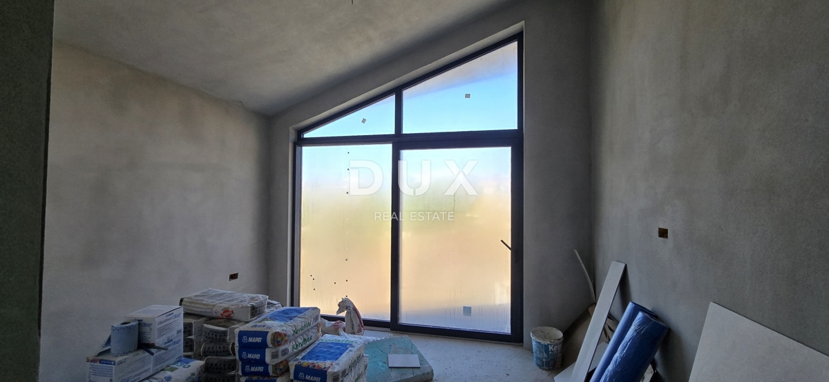 ISTRIA, ALBONA - Nuovo edificio di lusso con piscina