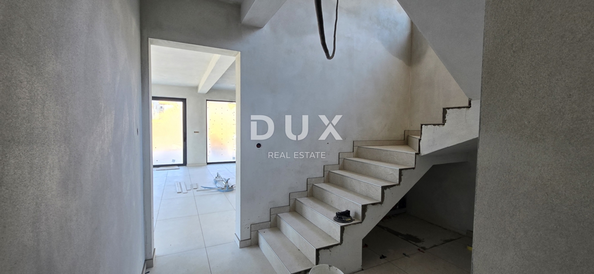 ISTRIA, ALBONA - Nuovo edificio di lusso con piscina