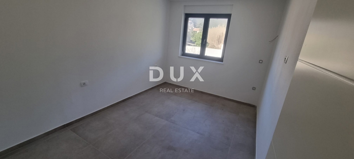 ISTRIA, POLA - Nuovo edificio moderno in un'ottima posizione!