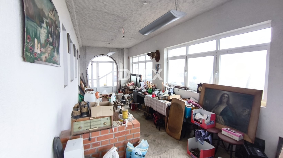 Locale commerciale Vrhovčak, Samobor - Okolica, 3.892m2