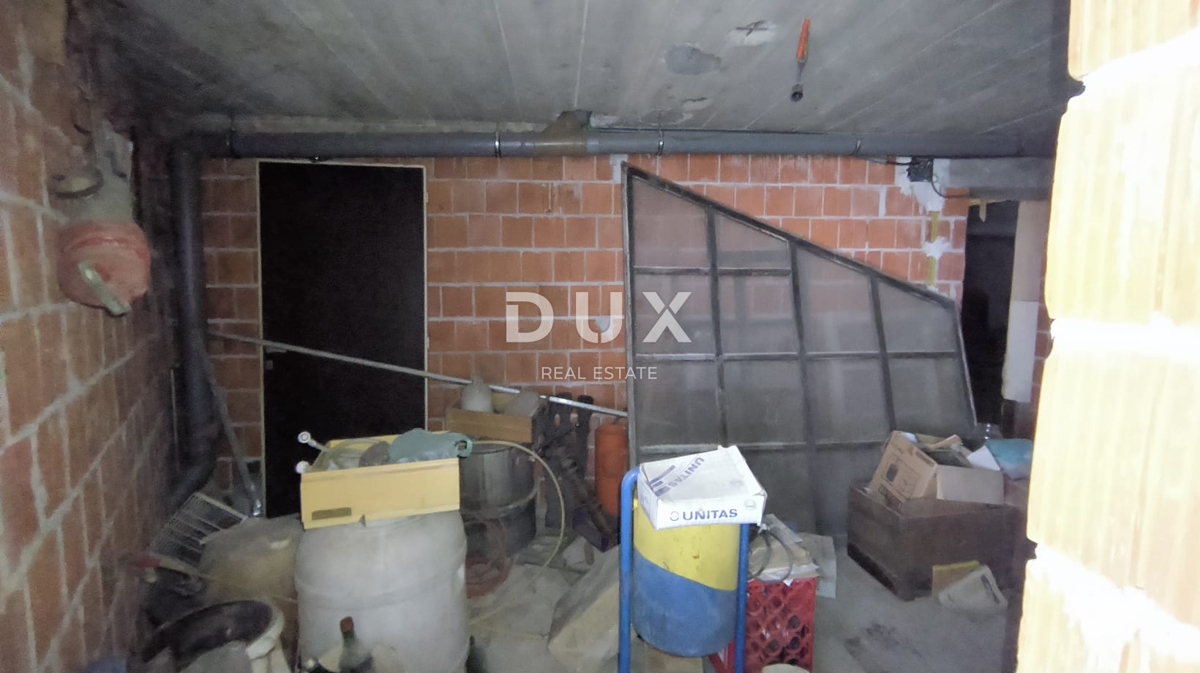 Locale commerciale Vrhovčak, Samobor - Okolica, 3.892m2