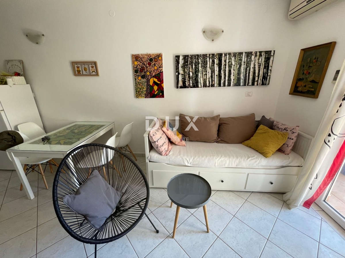 ISTRIA, PEROJ - Appartamento con giardino in posizione tranquilla