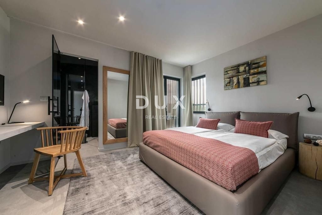 ISTRIA, PARENZO - Villa di design con piscina e vista mare