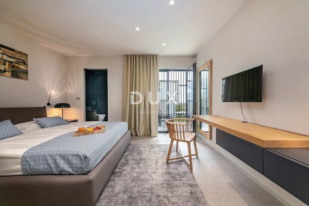 ISTRIA, PARENZO - Villa di design con piscina e vista mare